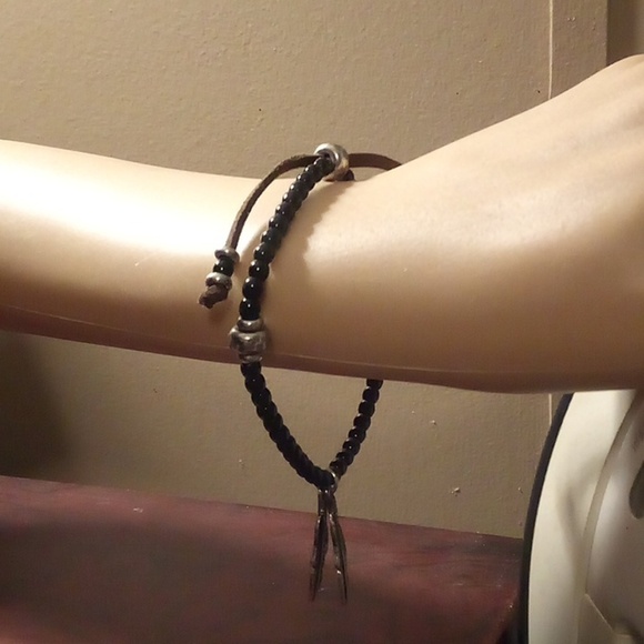 Handmade Feathers & Beads on Leather Bracelet - Picture 9 of 9